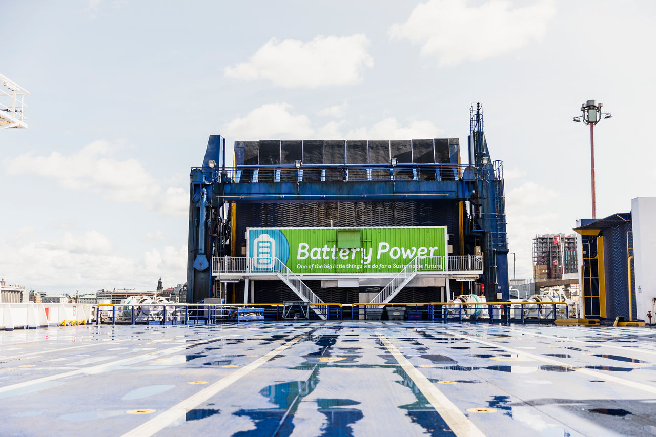Immagine concettuale del traghetto Stena Elektra completamente elettrico